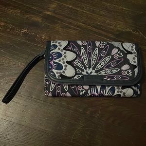 vera bradley wristlet